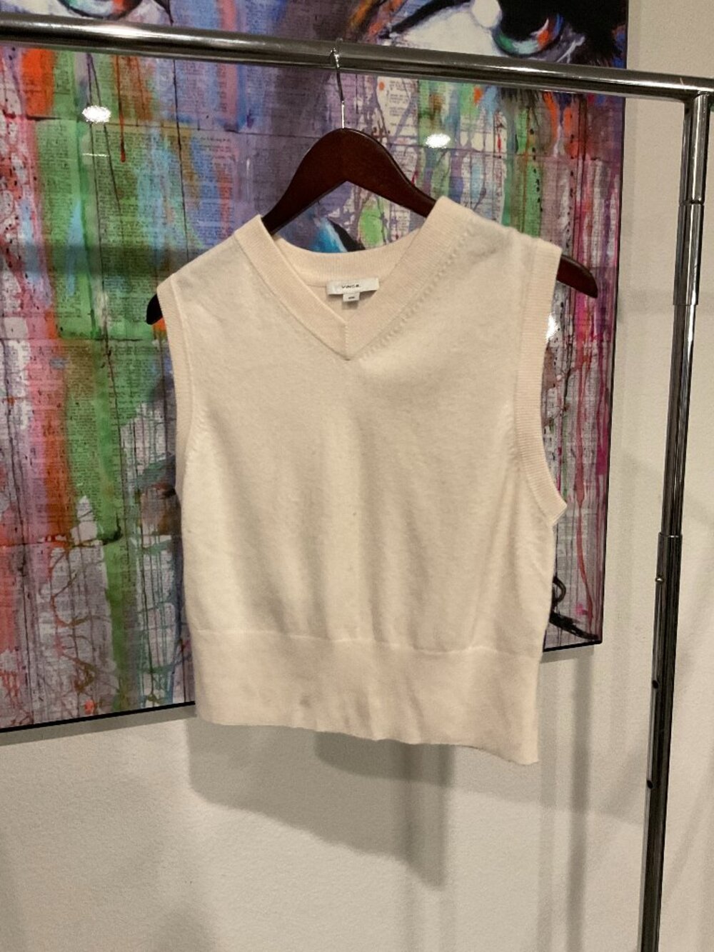 Vince Cream Sleeveless V-Neck Knit Sweater Vest Medium